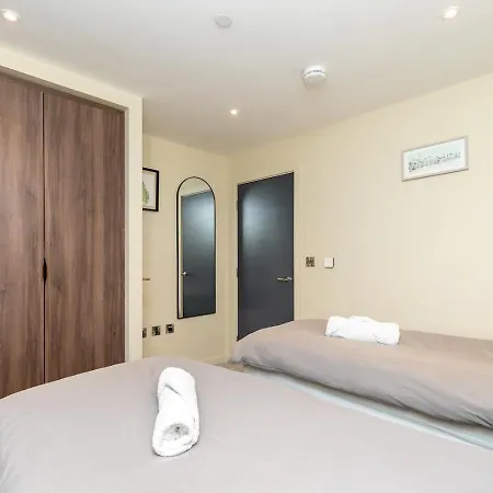 20 Kings Hudson Quarter -free Parking -city Centre *
